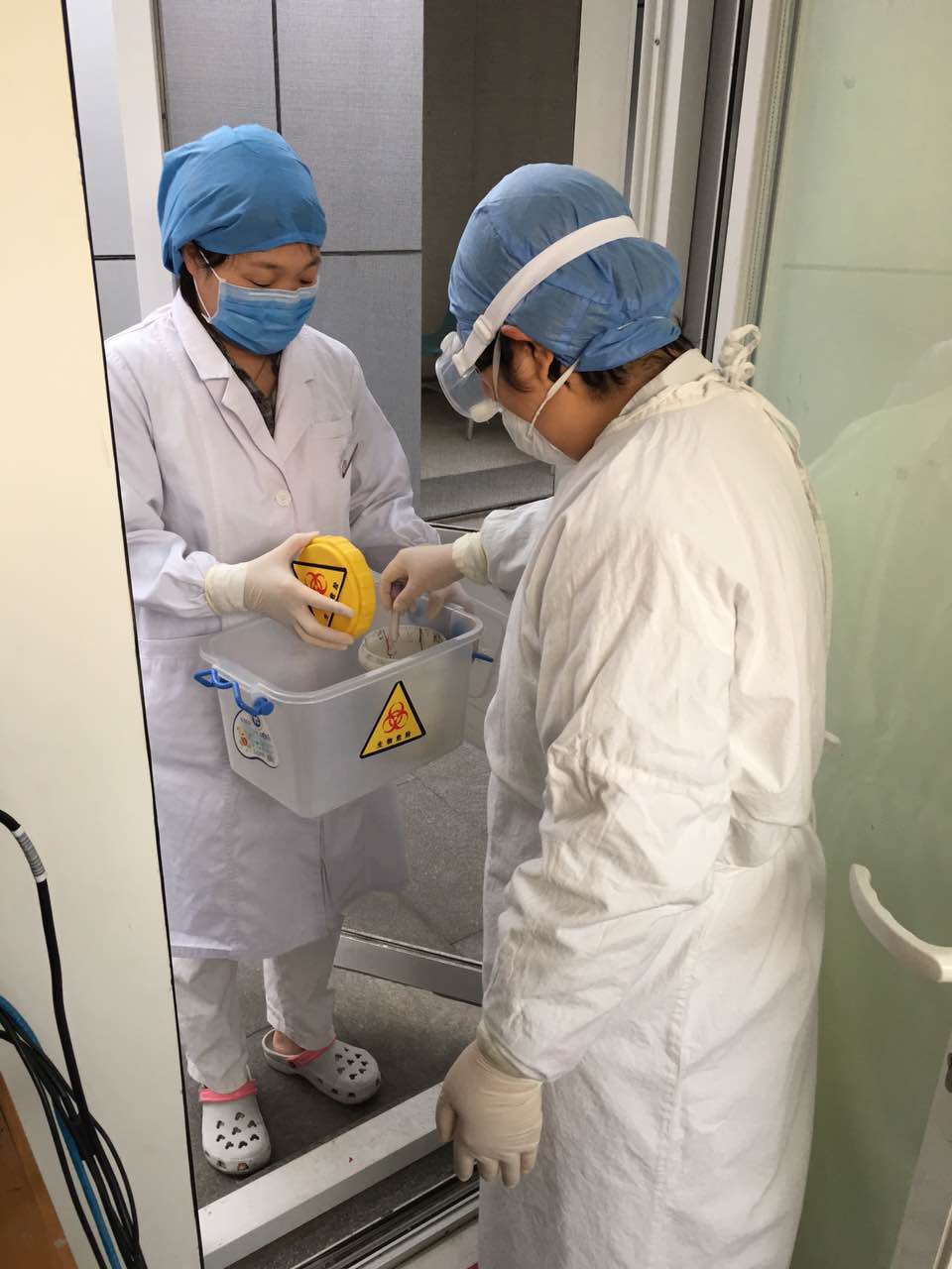 肛肠医院开展呼吸道疫情防控演练0.jpg