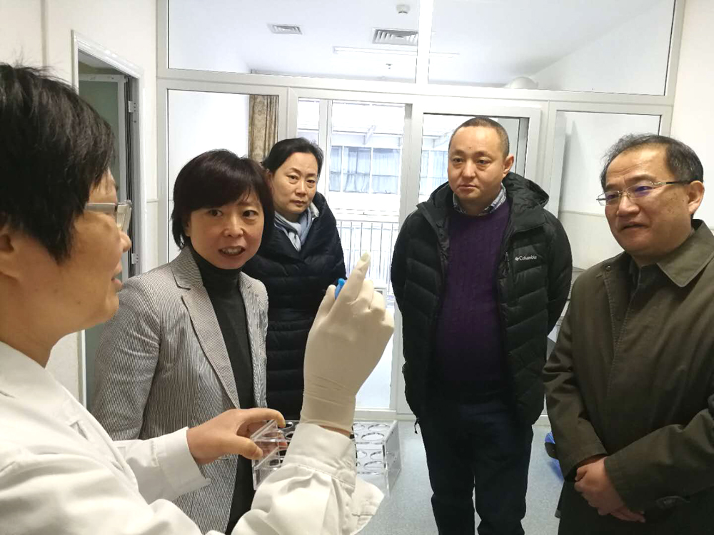 参观粪菌移植中心1.jpg 参观粪菌移植中心1.jpg