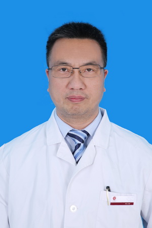 秦主任.jpg 秦主任.jpg